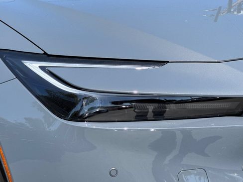New 2026 Toyota Prius Limited FWD image 32