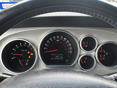 Used 2008 Toyota Sequoia Limited image 30