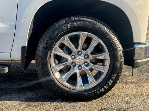 Used 2019 Chevrolet Silverado 1500 LTZ w/ LTZ Premium Package image 9