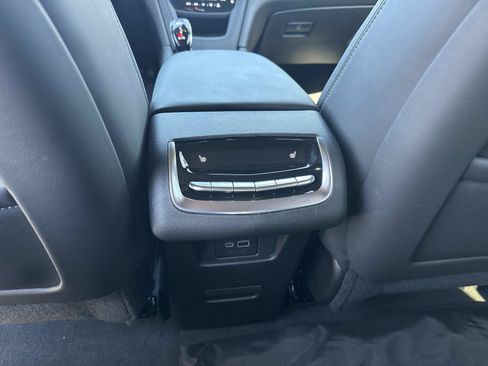 New 2025 Cadillac XT6 Premium Luxury w/ Platinum Package FWD image 18