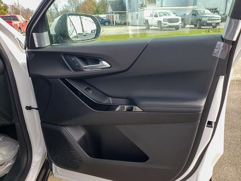 New 2026 Chevrolet Equinox LT image 29