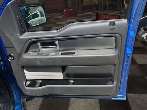 Used 2013 Ford F150 FX4 w/ Mid Equipment Group AWD/4WD image 11