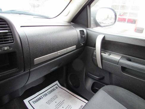 Used 2010 Chevrolet Silverado 1500 LT w/ Exterior Plus Package image 14