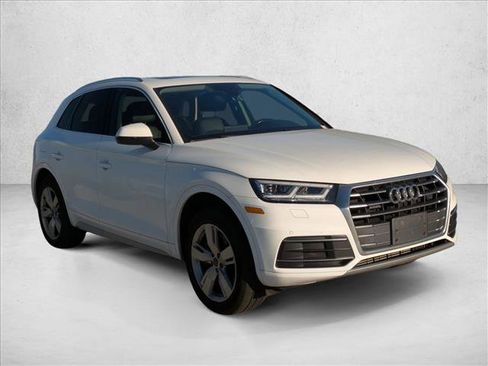 Used 2018 Audi Q5 2.0T Premium Plus w/ Premium Plus Package image 3