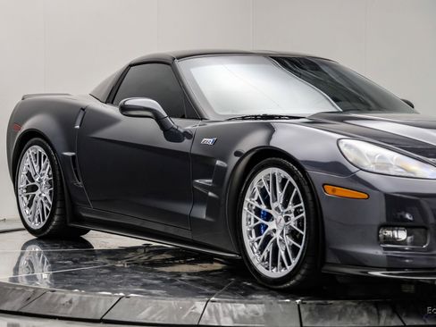 Used 2010 Chevrolet Corvette ZR1 w/ Preferred Equipment Group RWD image 29