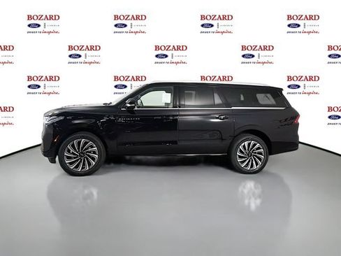 New 2026 Lincoln Navigator L Black Label AWD/4WD image 4