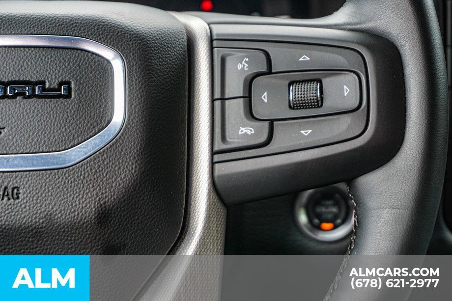 Used 2024 GMC Yukon Denali AWD/4WD image 32