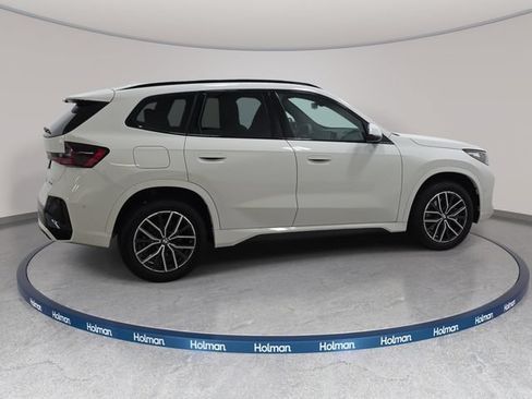 Certified 2026 BMW X1 xDrive28i AWD/4WD image 4
