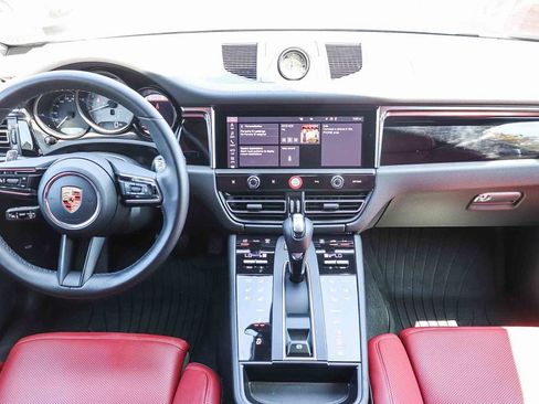Used 2024 Porsche Macan S image 13