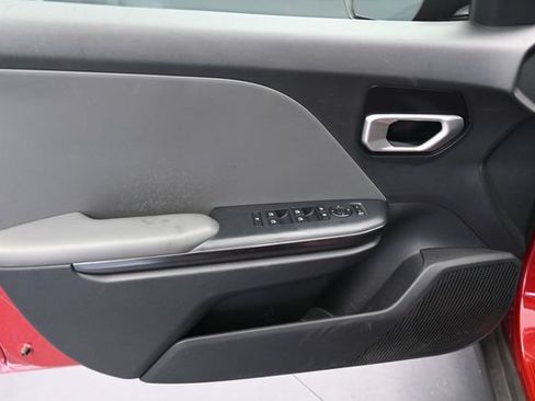 Used 2025 Kia K4 FWD image 24