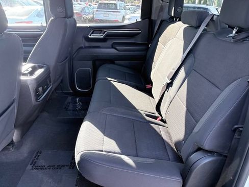 Used 2023 Chevrolet Silverado 1500 LT Trail Boss w/ Protection Package AWD/4WD image 6