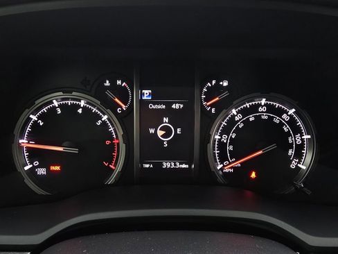 Used 2023 Toyota 4Runner TRD Off-Road Premium AWD/4WD image 64