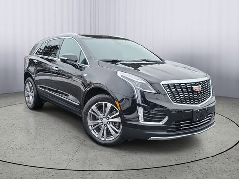 Used 2025 Cadillac XT5 Premium Luxury w/ LPO, Floor Liner Package AWD/4WD image 1