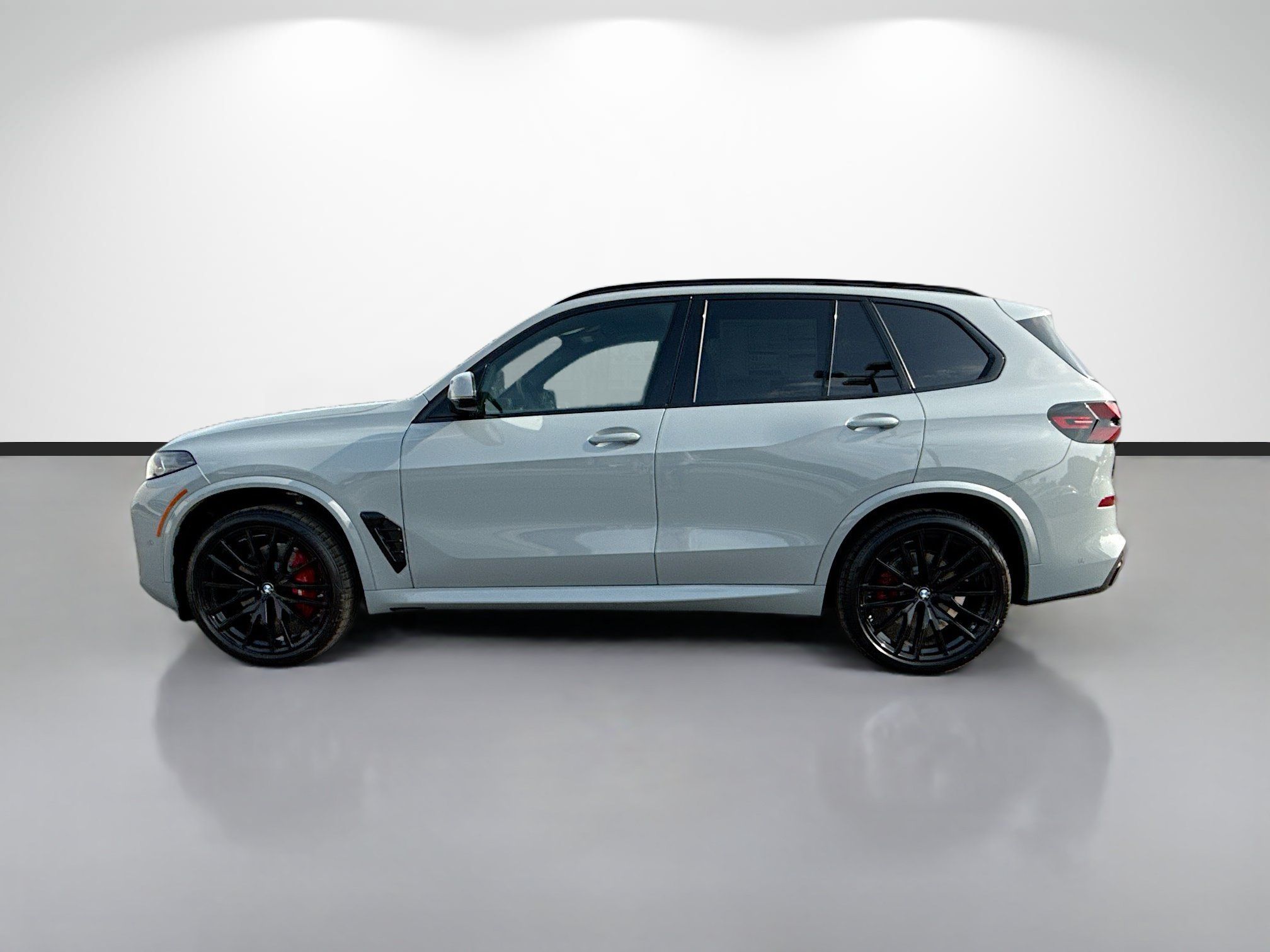 New 2026 BMW X5 sDrive40i w/ M Sport Package RWD image 6