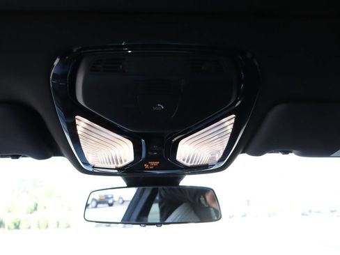 Used 2022 BMW 230i Coupe w/ Convenience Package RWD image 33