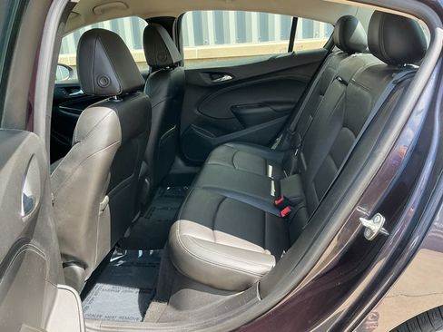 Used 2016 Chevrolet Cruze Premier FWD image 16