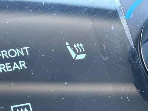 Used 2025 Hyundai Santa Fe SEL FWD image 18