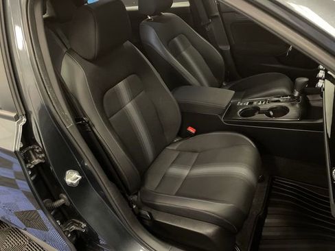 Certified 2025 Honda Civic Sport image 24