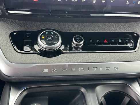 New 2025 Ford Expedition Tremor image 29