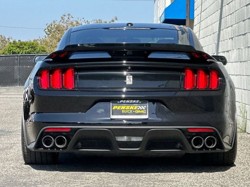 Used 2018 Ford Mustang Shelby GT350 w/ Electronics Package RWD image 5