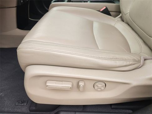 Certified 2022 Honda Odyssey Touring image 31