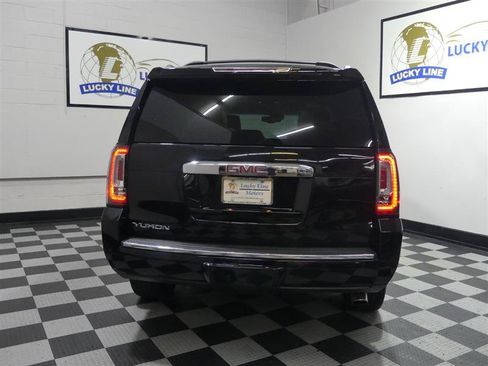 Used 2019 GMC Yukon Denali w/ Denali Ultimate Package AWD/4WD image 8