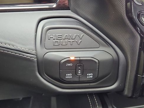 New 2026 RAM 2500 Limited AWD/4WD image 30