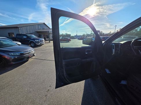 Used 2018 Chevrolet Silverado 1500 LT w/ All Star Edition image 6