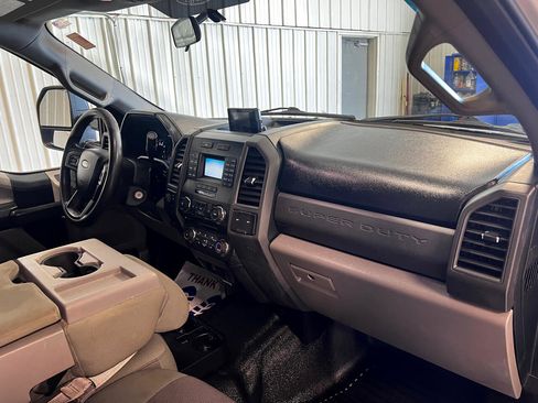Used 2017 Ford F250 XL w/ Power Equipment Group image 17