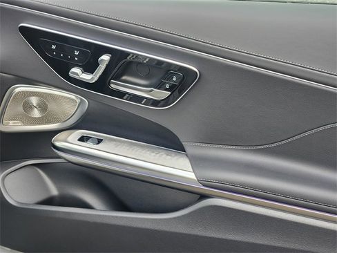 New 2026 Mercedes-Benz CLE 300 4MATIC Coupe image 17