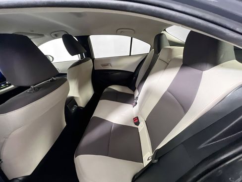 Used 2023 Toyota Corolla LE image 28