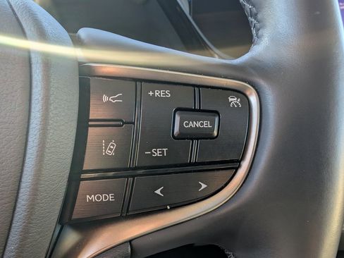 Used 2023 Lexus ES 350 w/ Premium Package image 27