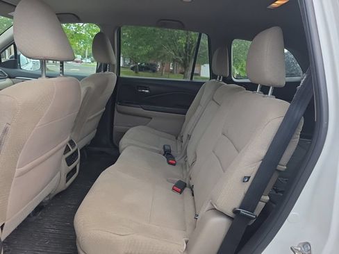 Used 2018 Honda Pilot EX image 23