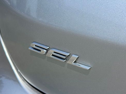 Used 2023 Ford Edge SEL AWD/4WD image 10