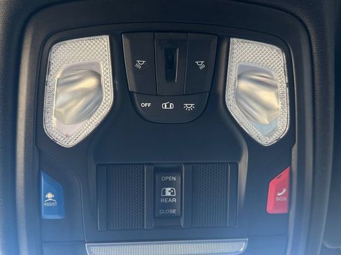 Used 2022 RAM 1500 Big Horn AWD/4WD image 41