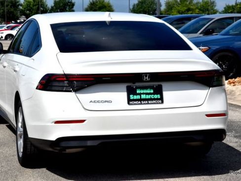 Used 2023 Honda Accord LX image 5