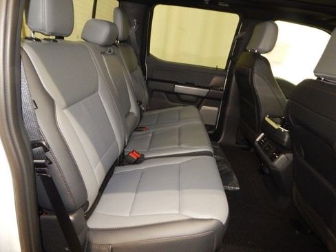 New 2025 Ford F150 Lightning Lariat image 19