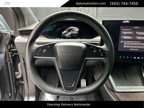 Used 2024 Tesla Model X image 27