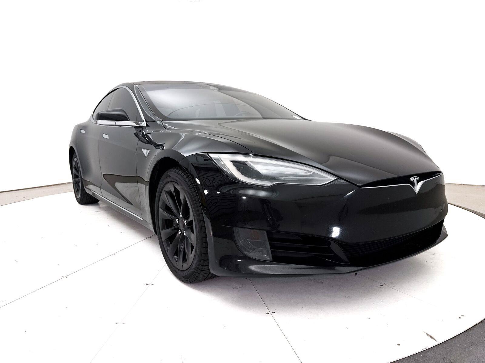 Used 2016 Tesla Model S 70 RWD image 1