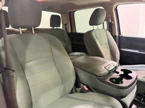 Used 2018 RAM 3500 Tradesman w/ Chrome Appearance Group image 22