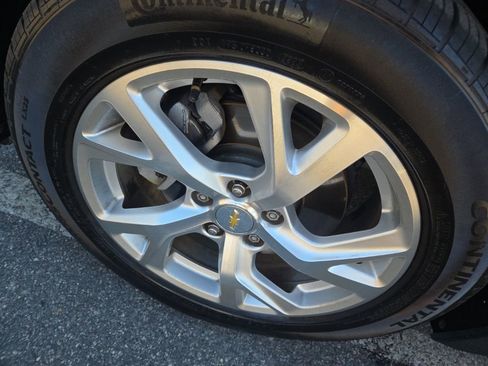 Used 2020 Chevrolet Equinox LT image 12