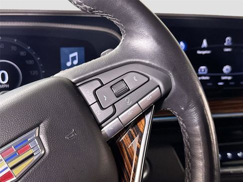 Used 2023 Cadillac Escalade Premium Luxury AWD/4WD image 23