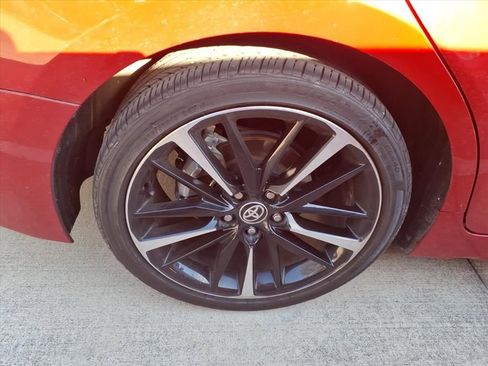 Certified 2020 Toyota Camry XSE image 10