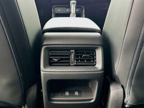 Used 2025 Honda CR-V Sport-L image 31