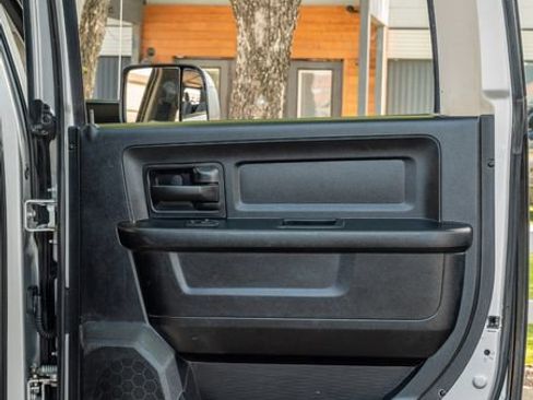 Used 2017 RAM 3500 Tradesman w/ Chrome Appearance Group AWD/4WD image 39