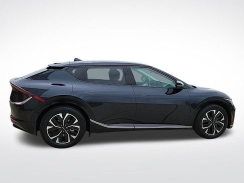 Used 2022 Kia EV6 Wind image 6