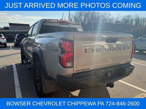 Used 2024 Chevrolet Colorado ZR2 w/ Technology Package image 4