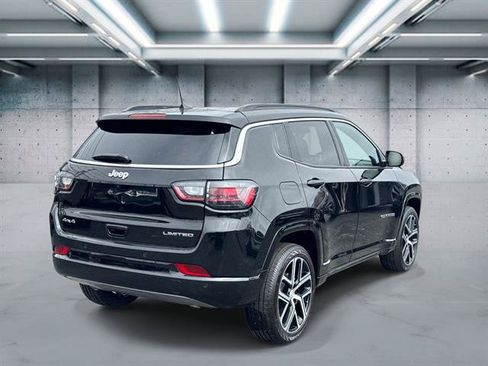 Used 2024 Jeep Compass Limited w/ Elite Group AWD/4WD image 26