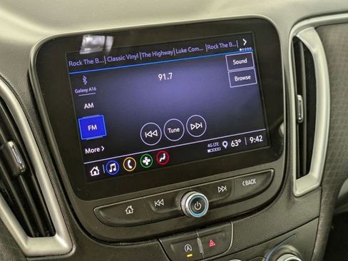 Used 2023 Chevrolet Malibu LT image 21