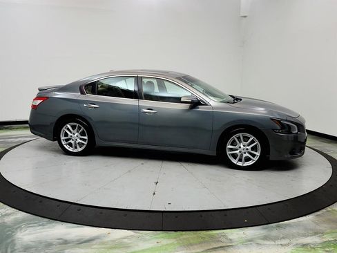 Used 2010 Nissan Maxima 3.5 SV w/ Tech Pkg FWD image 4